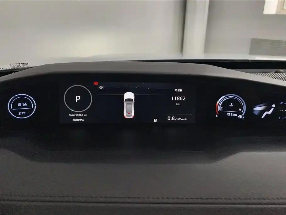 Changan UNI-V 2023 1.5T Premium Edition — миниатюра 14