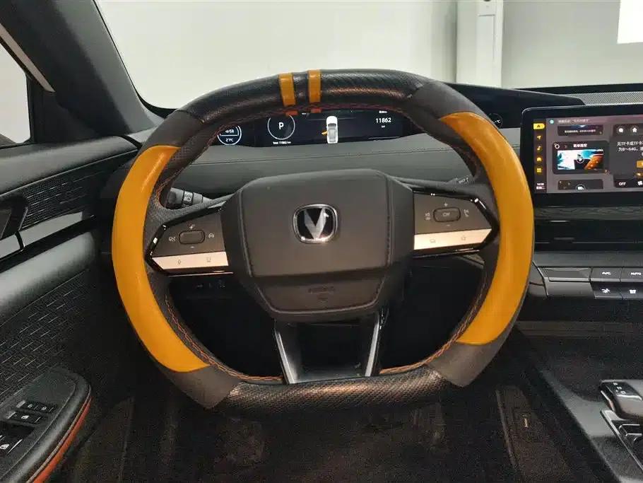 Changan UNI-V 2023 1.5T Premium Edition — миниатюра 15