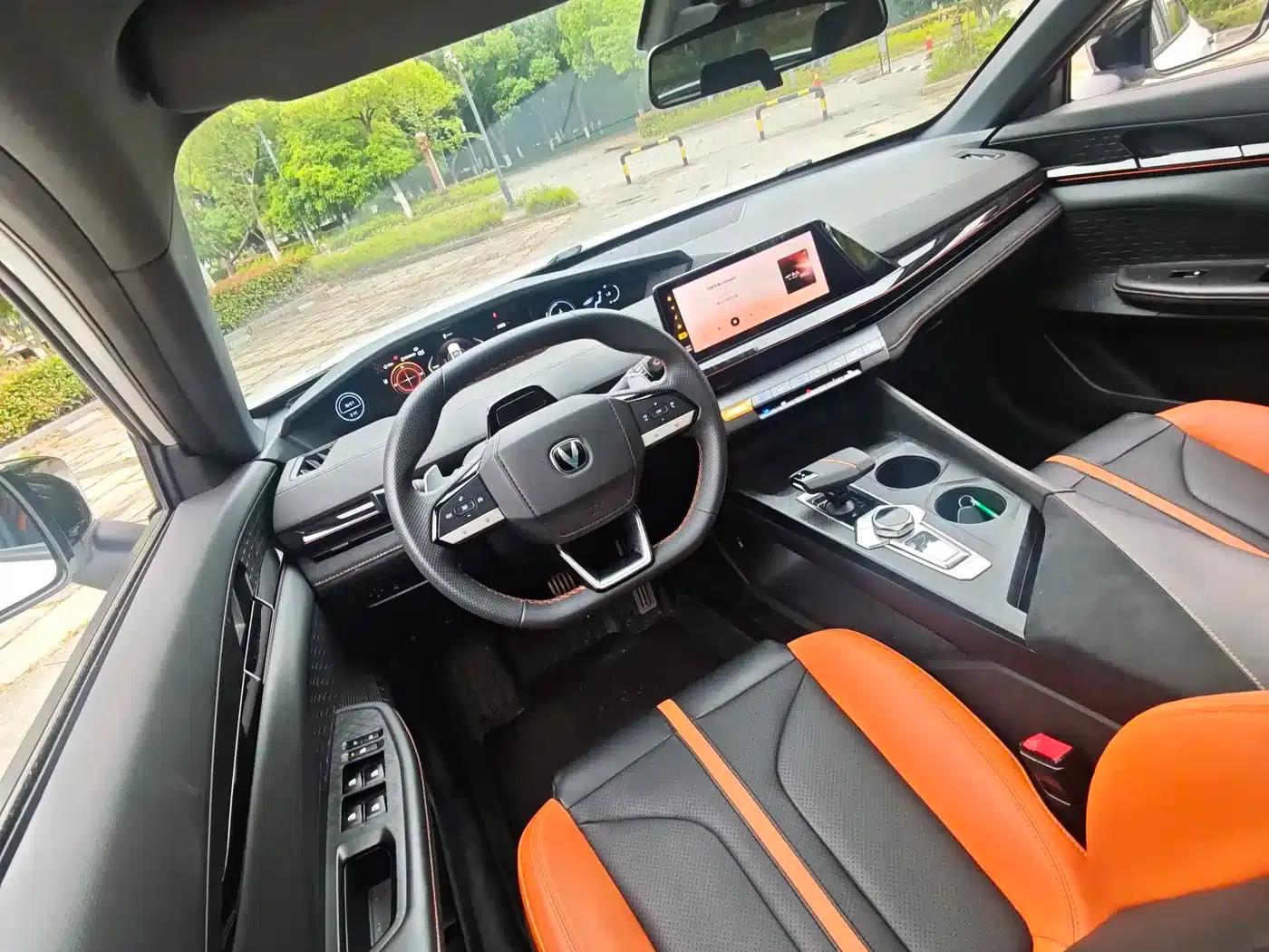 Changan UNI-V 2024 1.5T Premium Edition — миниатюра 14