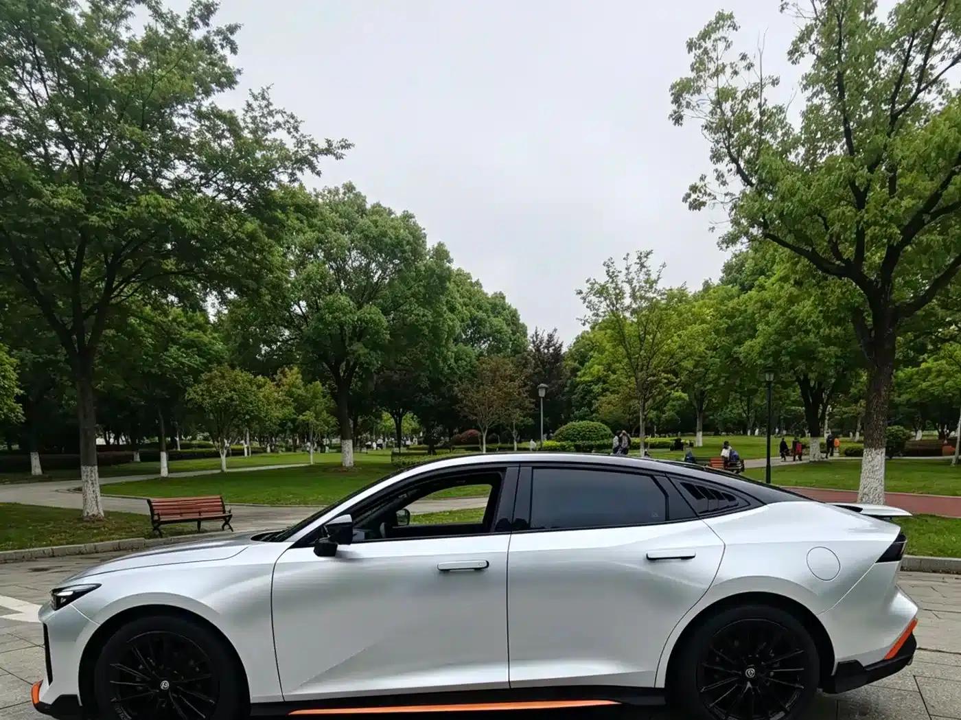 Changan UNI-V 2024 1.5T Premium Edition — миниатюра 3