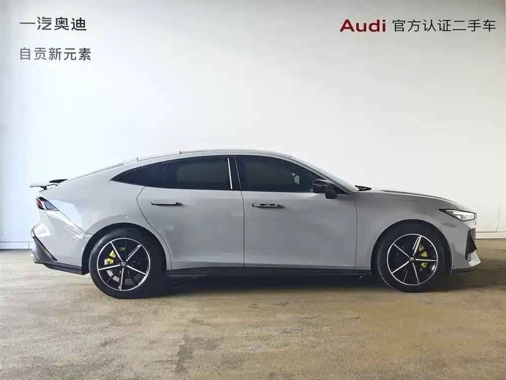 Changan UNI-V 2022 1.5T Premium Edition — миниатюра 2