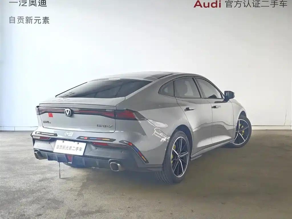 Changan UNI-V 2022 1.5T Premium Edition — миниатюра 3