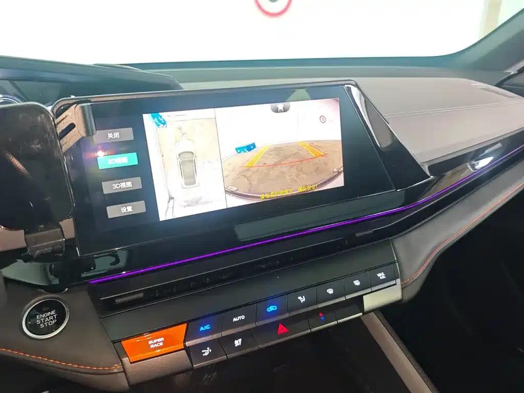 Changan UNI-V 2022 1.5T Premium Edition — миниатюра 10