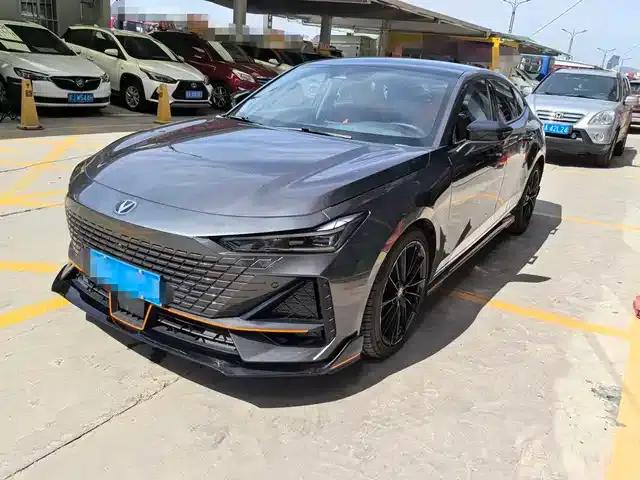 Changan UNI-V 2023 1.5T Sport Edition