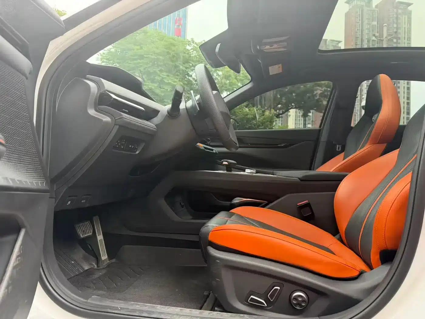 Changan UNI-V 2024 1.5T Premium Edition — миниатюра 13