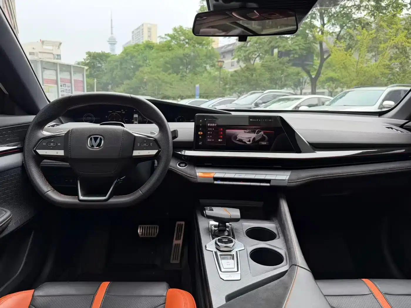 Changan UNI-V 2024 1.5T Premium Edition — миниатюра 17