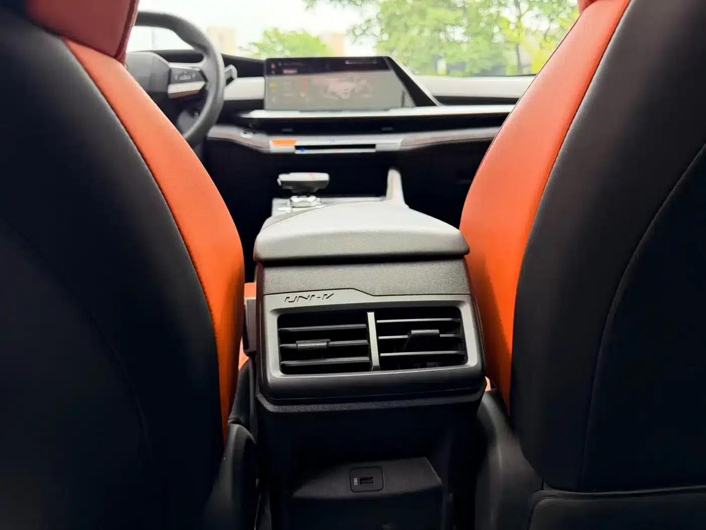 Changan UNI-V 2024 1.5T Premium Edition — миниатюра 18