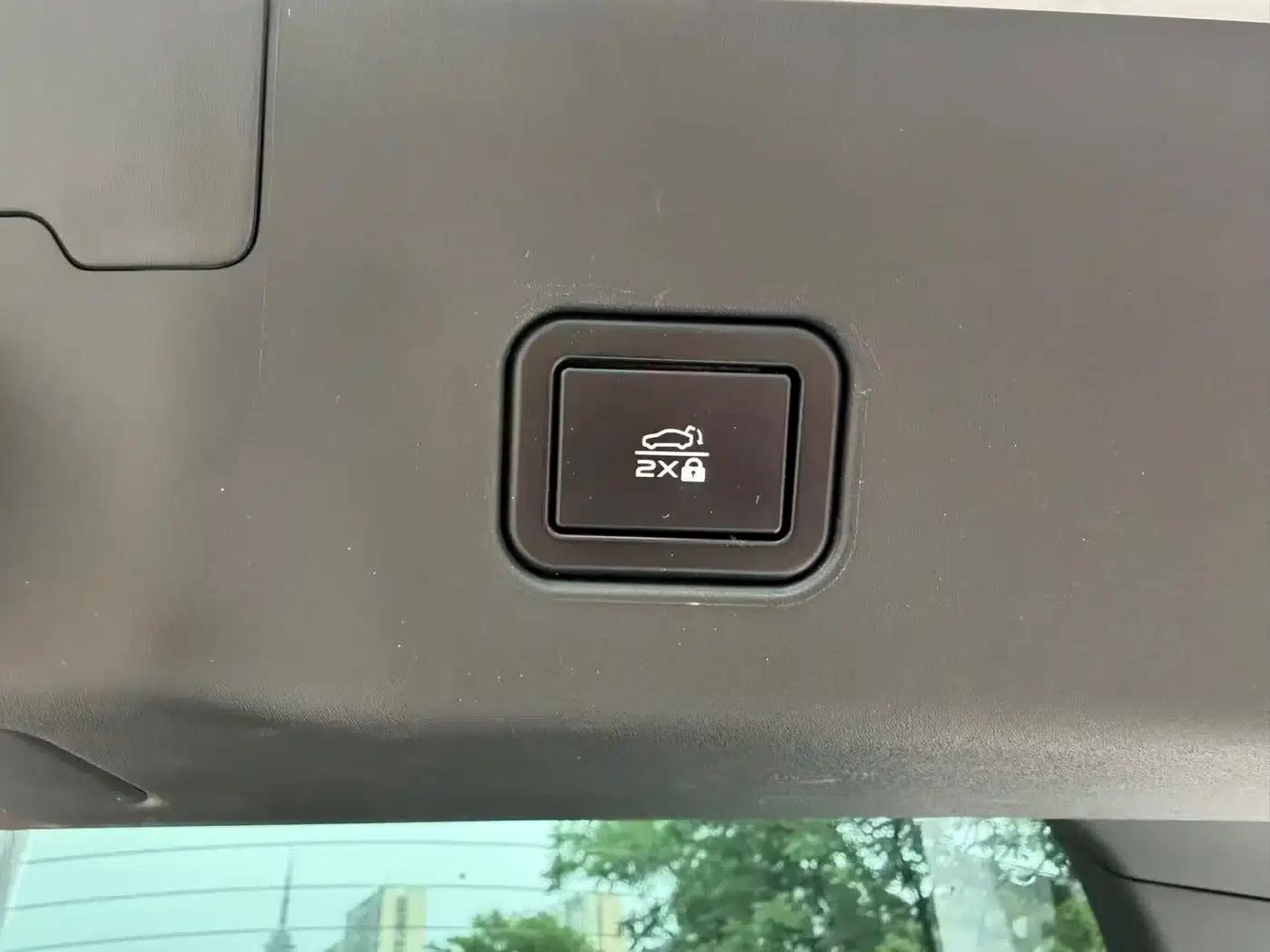 Changan UNI-V 2024 1.5T Premium Edition — миниатюра 19