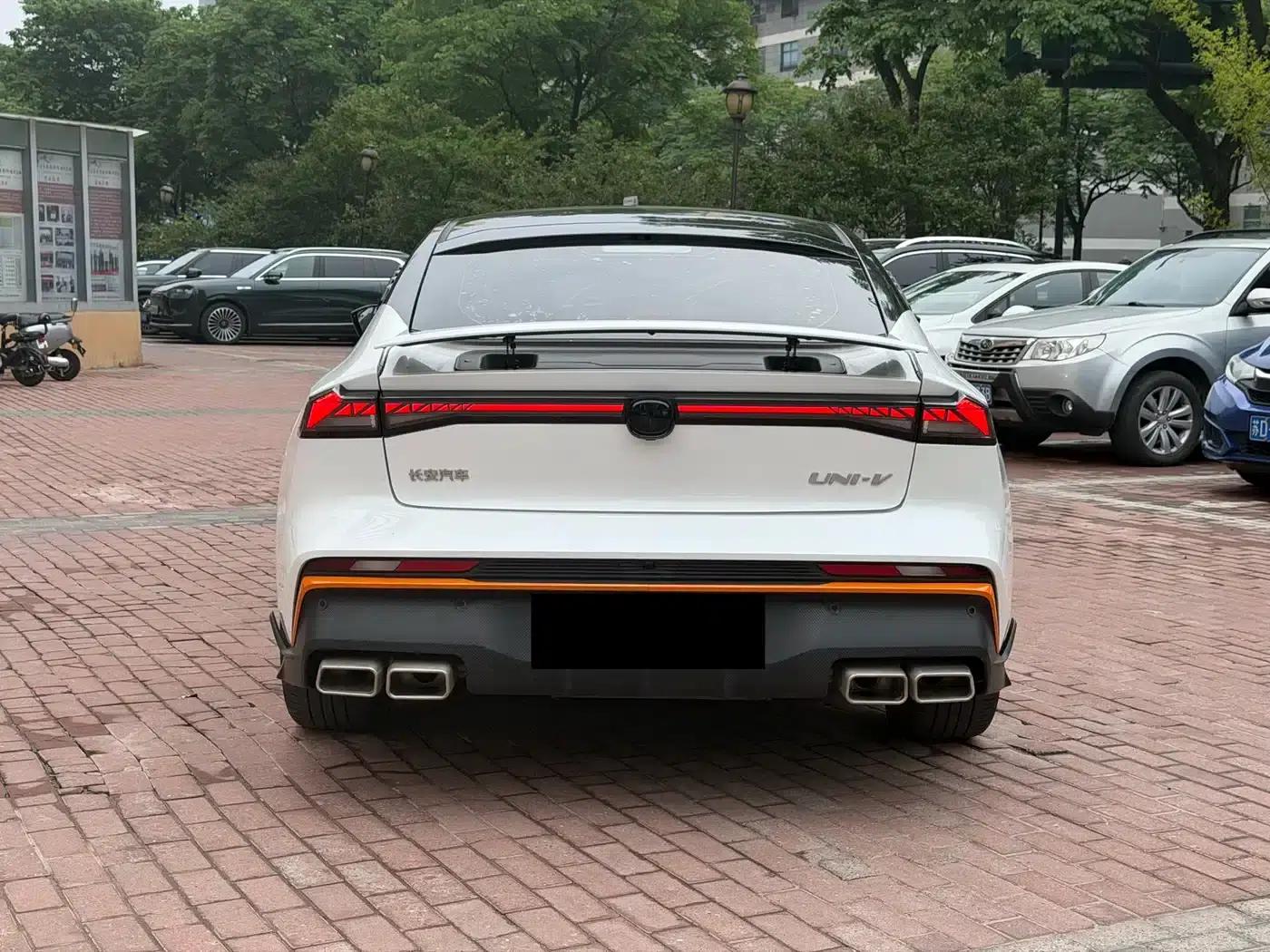Changan UNI-V 2024 1.5T Premium Edition — миниатюра 4