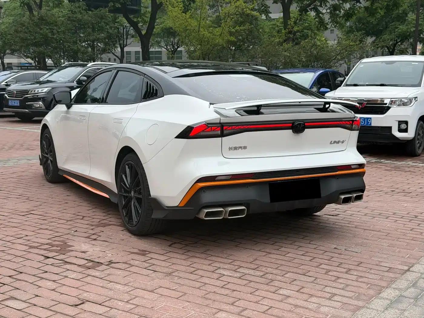 Changan UNI-V 2024 1.5T Premium Edition — миниатюра 5