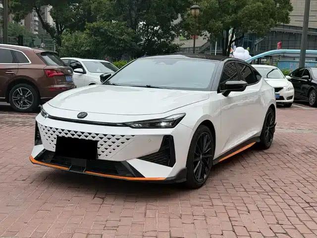 Changan UNI-V 2024 1.5T Premium Edition