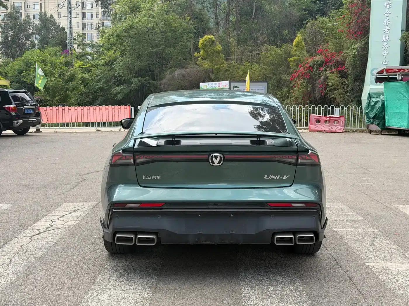 Changan UNI-V 2024 1.5T Premium Sport — миниатюра 13