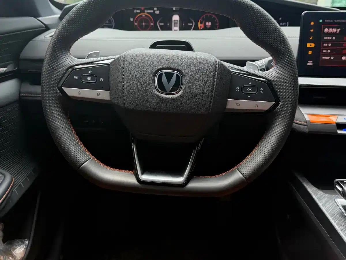 Changan UNI-V 2024 1.5T Premium Sport — миниатюра 7
