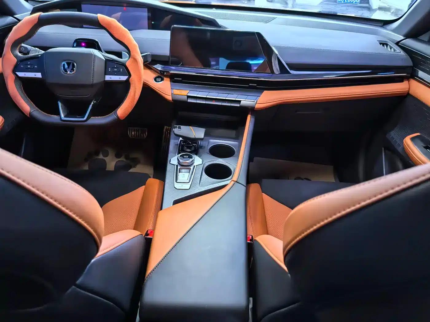 Changan UNI-V 2023 1.5T Sport Edition — миниатюра 9