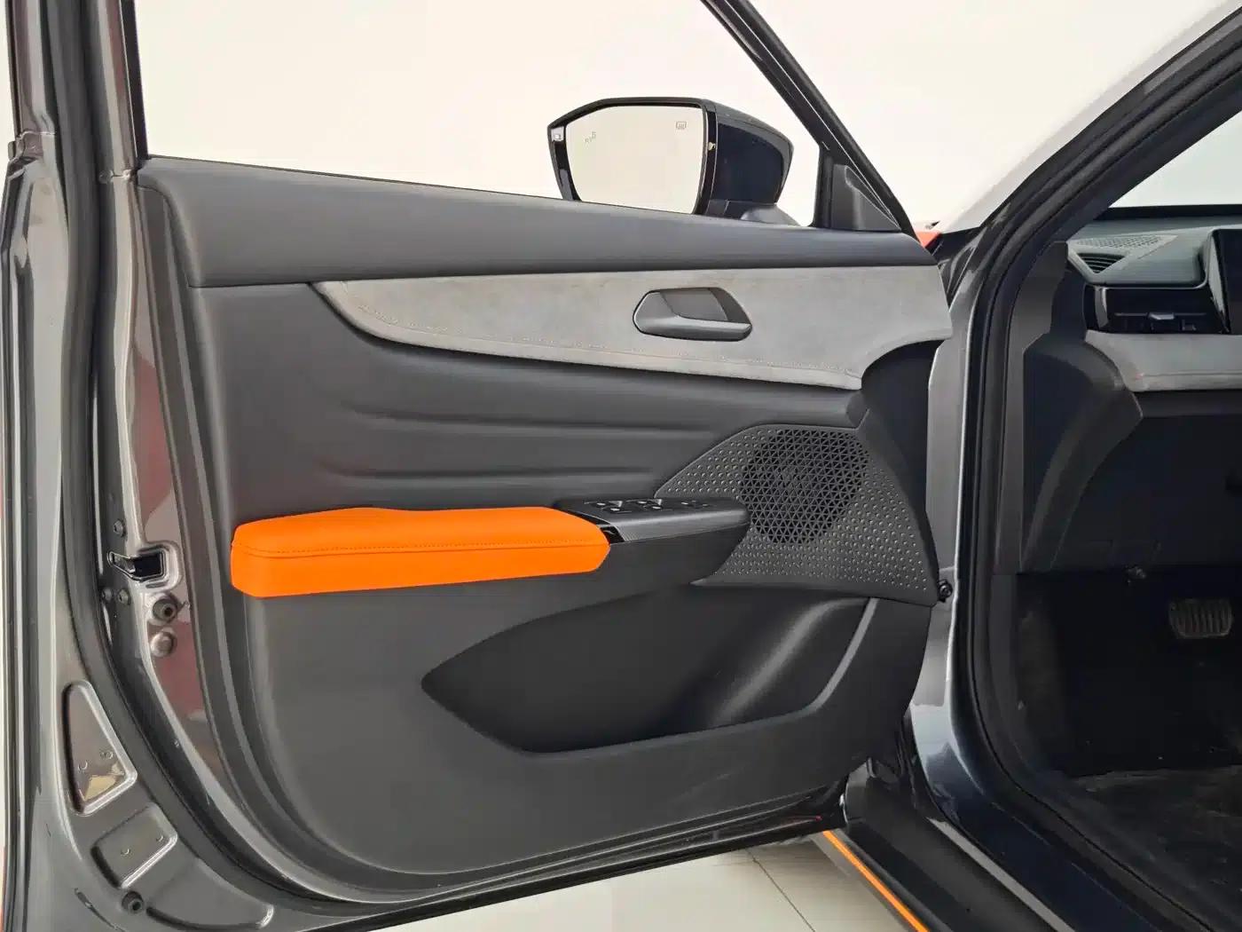 Changan UNI-V 2025 Model, Third Generation, 2.0T Sport Edition — миниатюра 14