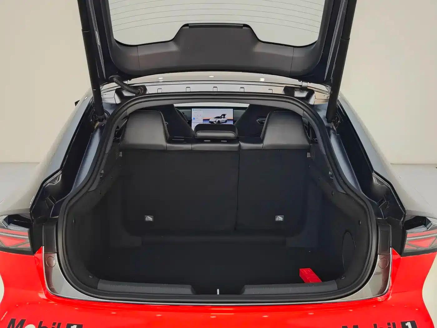 Changan UNI-V 2025 Model, Third Generation, 2.0T Sport Edition — миниатюра 24