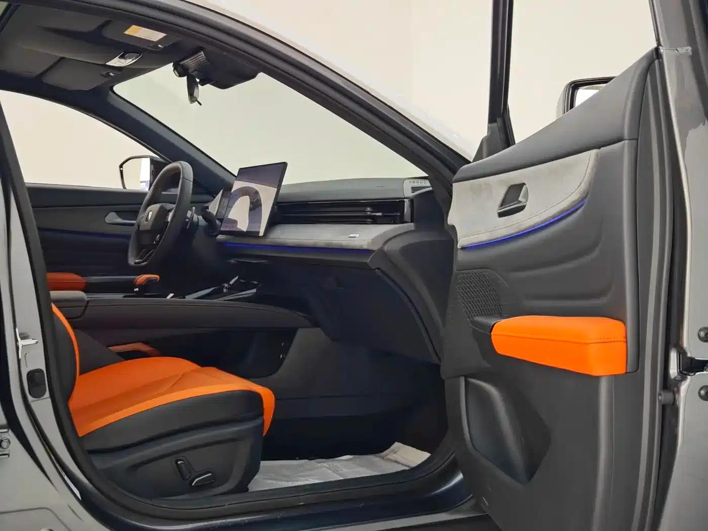 Changan UNI-V 2025 Model, Third Generation, 2.0T Sport Edition — миниатюра 28