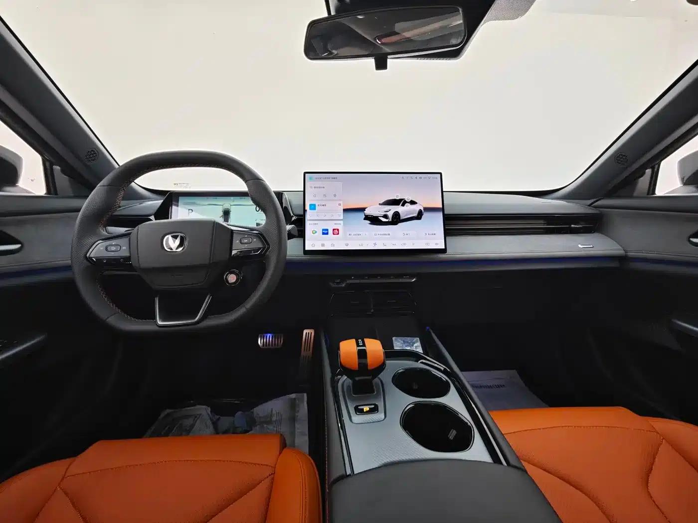 Changan UNI-V 2025 Model, Third Generation, 2.0T Sport Edition — миниатюра 9