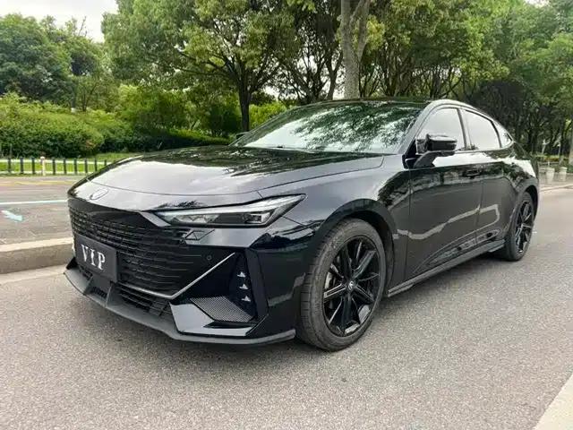 Changan UNI-V 2023 1.5T Premium Edition