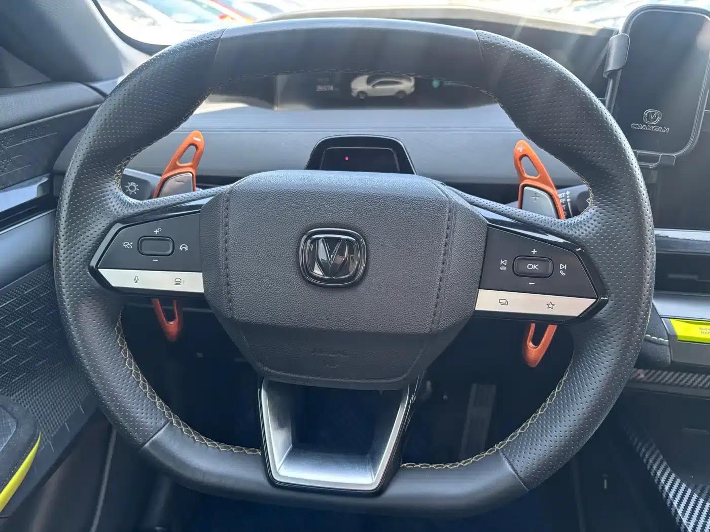 Changan UNI-V 2022 1.5T Sport Edition — миниатюра 6