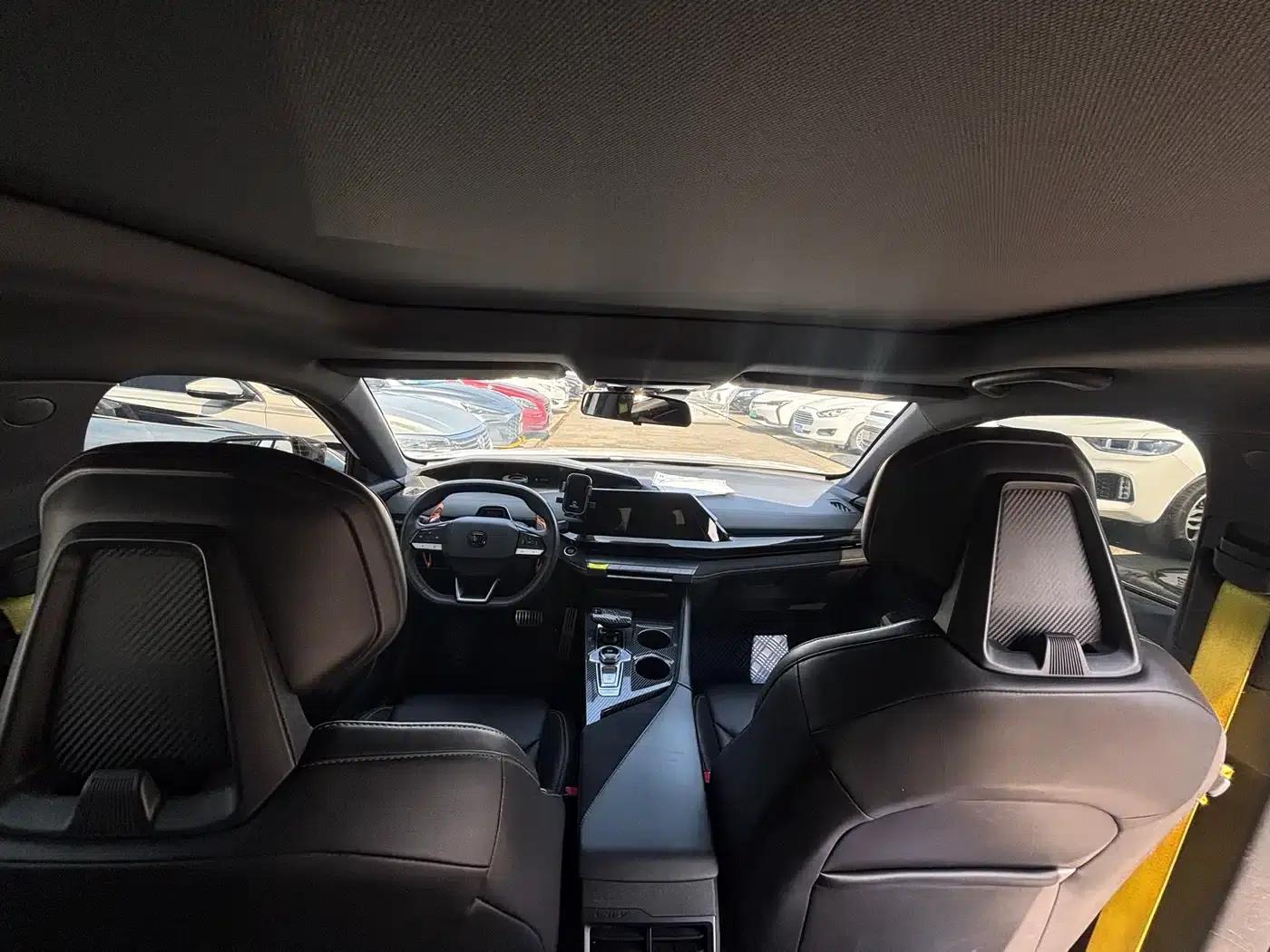Changan UNI-V 2022 1.5T Sport Edition — миниатюра 10