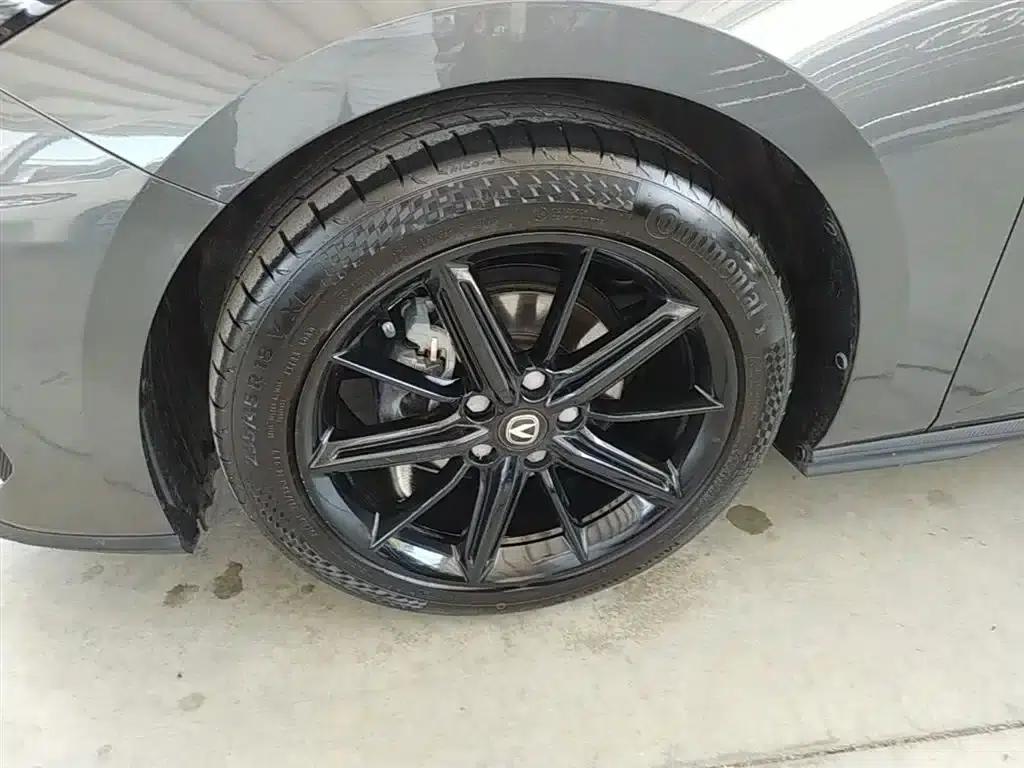 Changan UNI-V 2023 1.5T Premium Edition — миниатюра 23