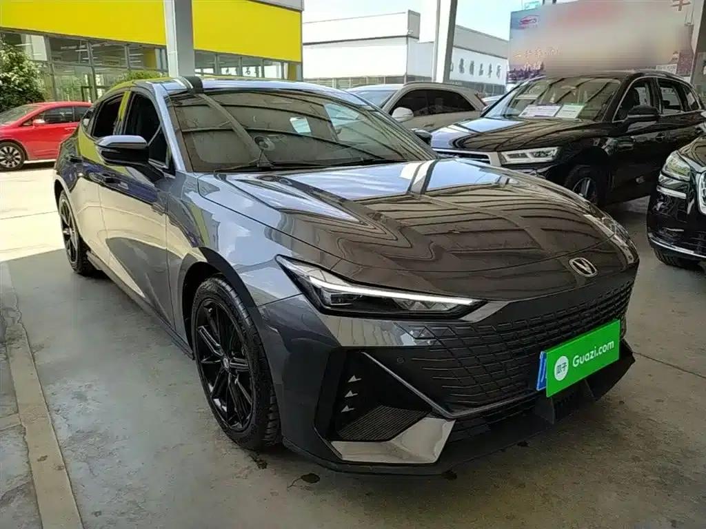 Changan UNI-V 2023 1.5T Premium Edition — миниатюра 4