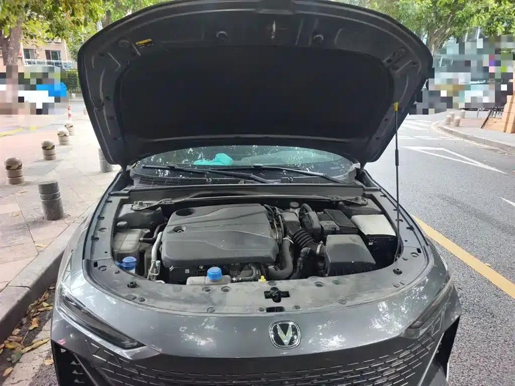 Changan UNI-V 2023 1.5T Premium Edition — миниатюра 11
