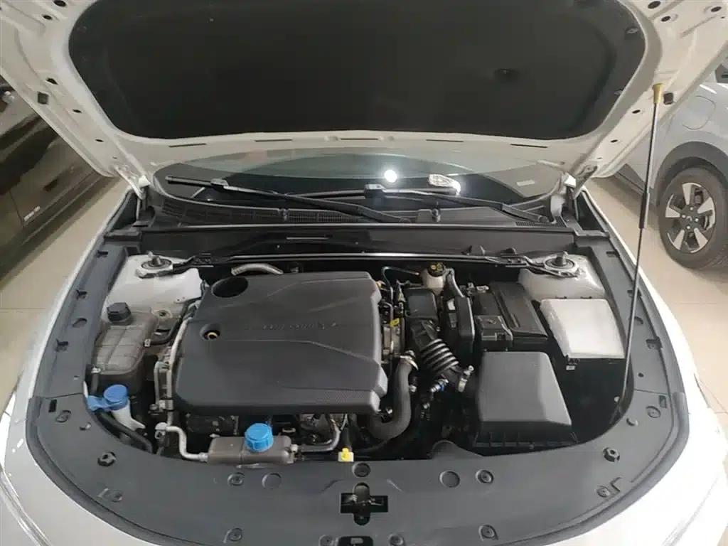 Changan UNI-V 2024 1.5T Premium Sport — миниатюра 20