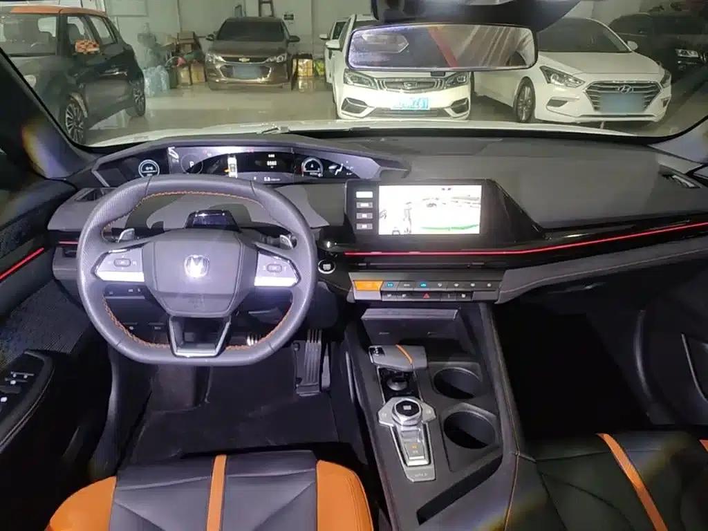 Changan UNI-V 2024 1.5T Premium Sport — миниатюра 10