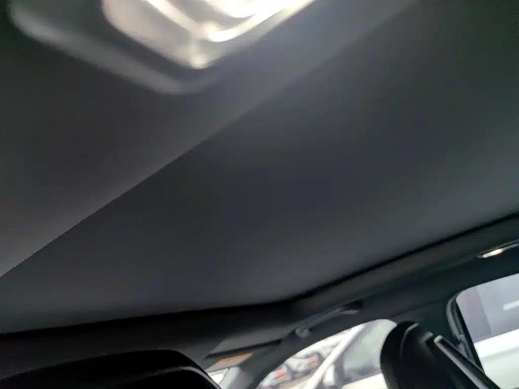 Changan UNI-V 2022 1.5T Sport Edition — миниатюра 18