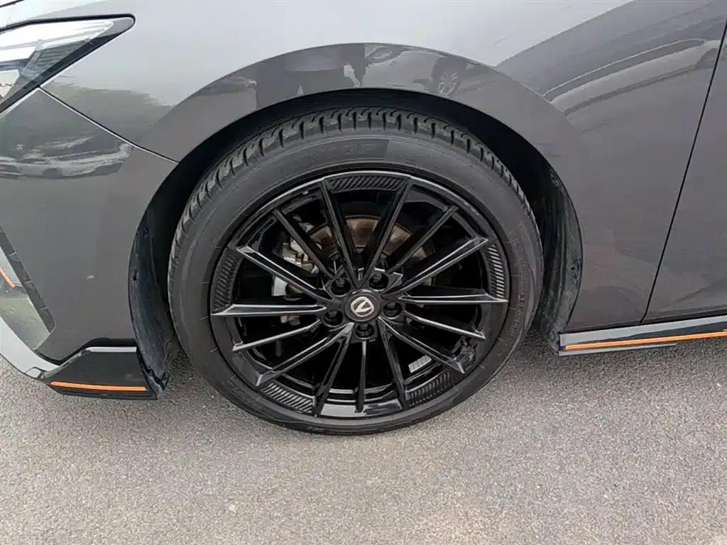 Changan UNI-V 2022 1.5T Sport Edition — миниатюра 23