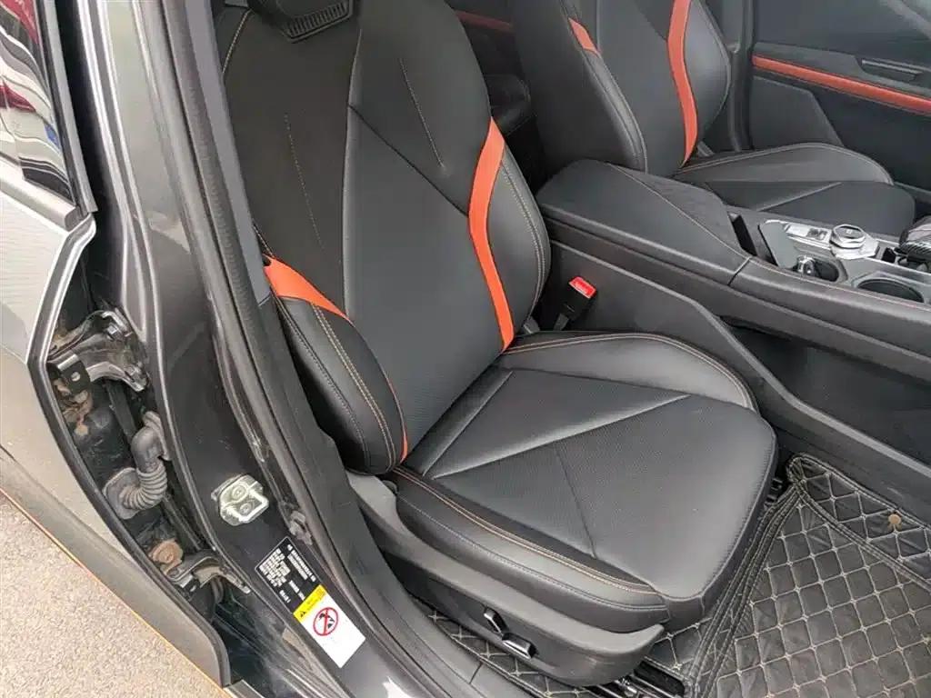 Changan UNI-V 2022 1.5T Sport Edition — миниатюра 25