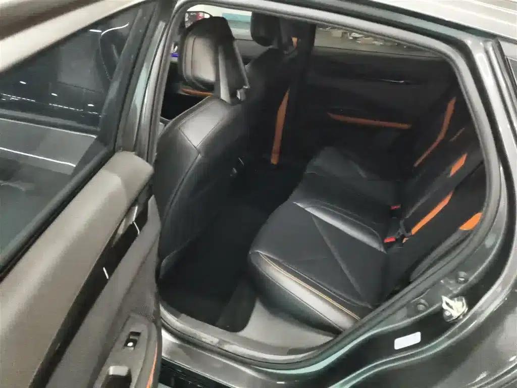 Changan UNI-V 2022 1.5T Sport Edition — миниатюра 17
