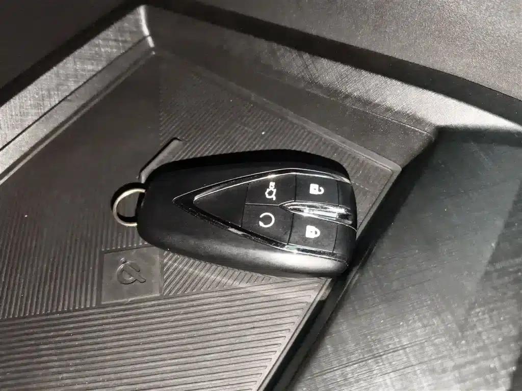 Changan UNI-V 2022 1.5T Sport Edition — миниатюра 9