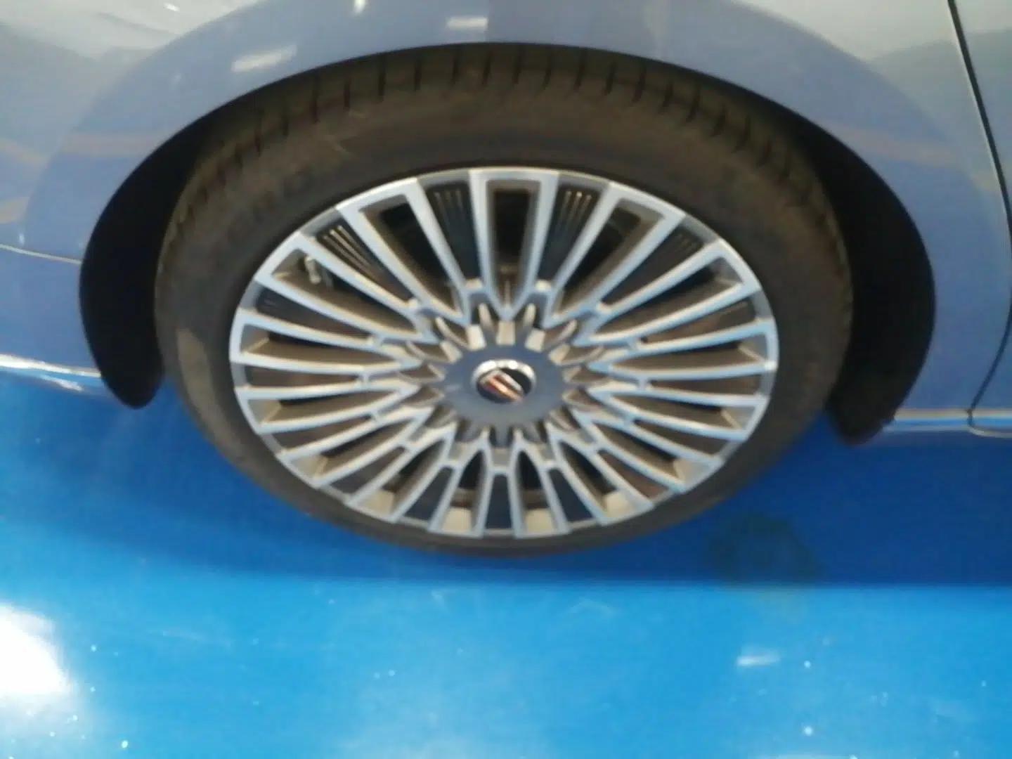 Hongqi H9 2022 3.0T H9+ Premium Custom Edition — миниатюра 10
