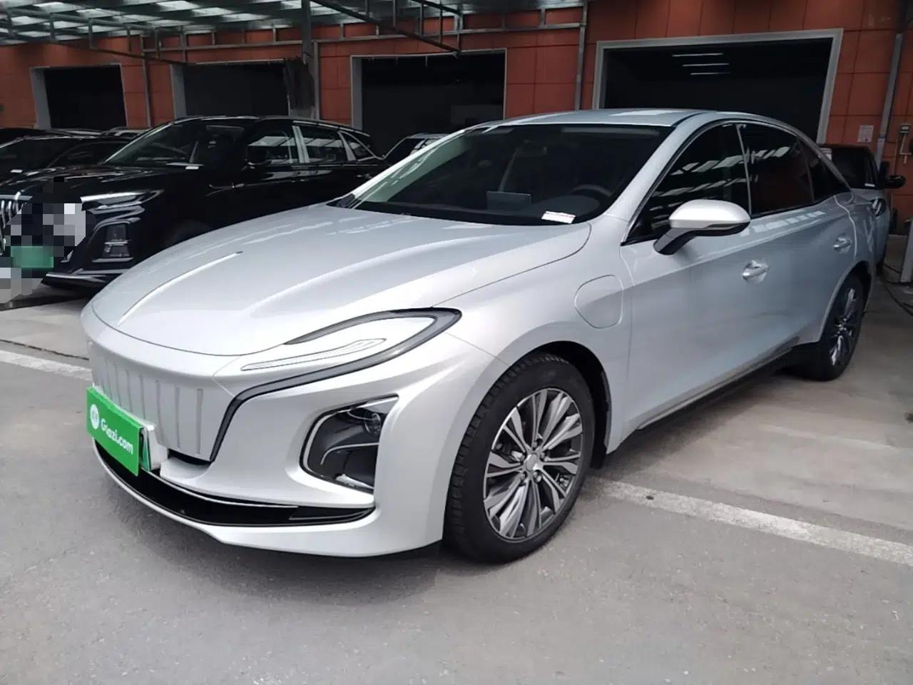 Hongqi E-QM5 2022 431 km Charge & Enjoy Edition — миниатюра 1