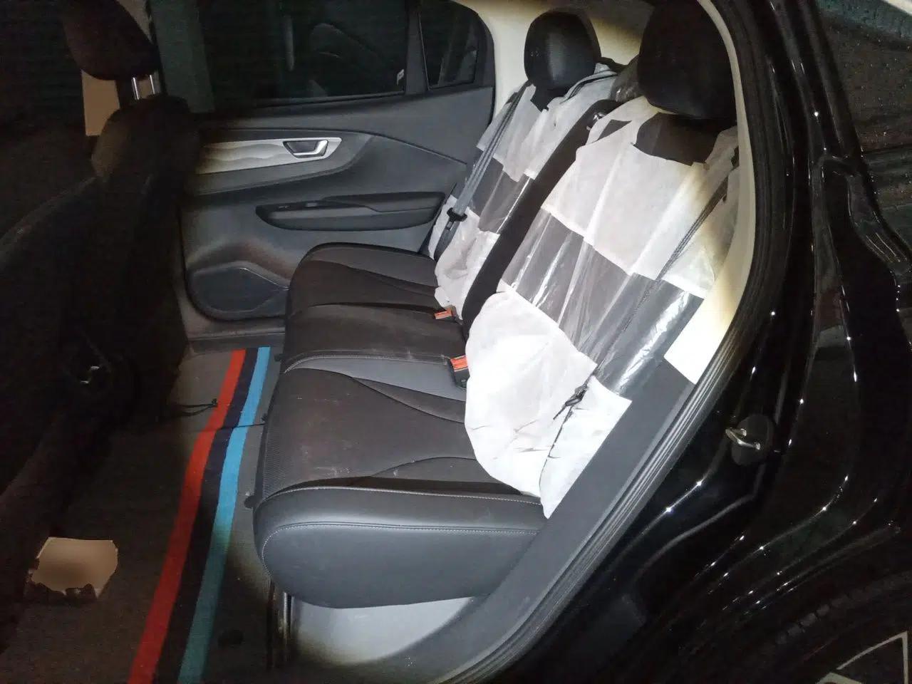 Hongqi E-QM5 2021 Online Booking Charging Basic Edition 5 Seats — миниатюра 18