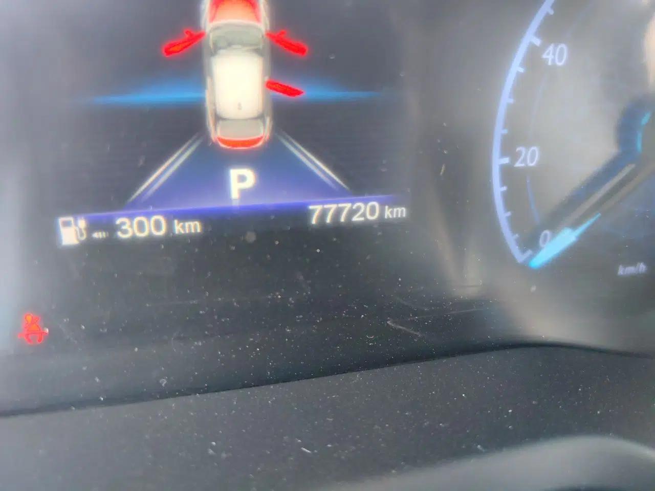 Hongqi E-QM5 2023 620km PLUS — миниатюра 13