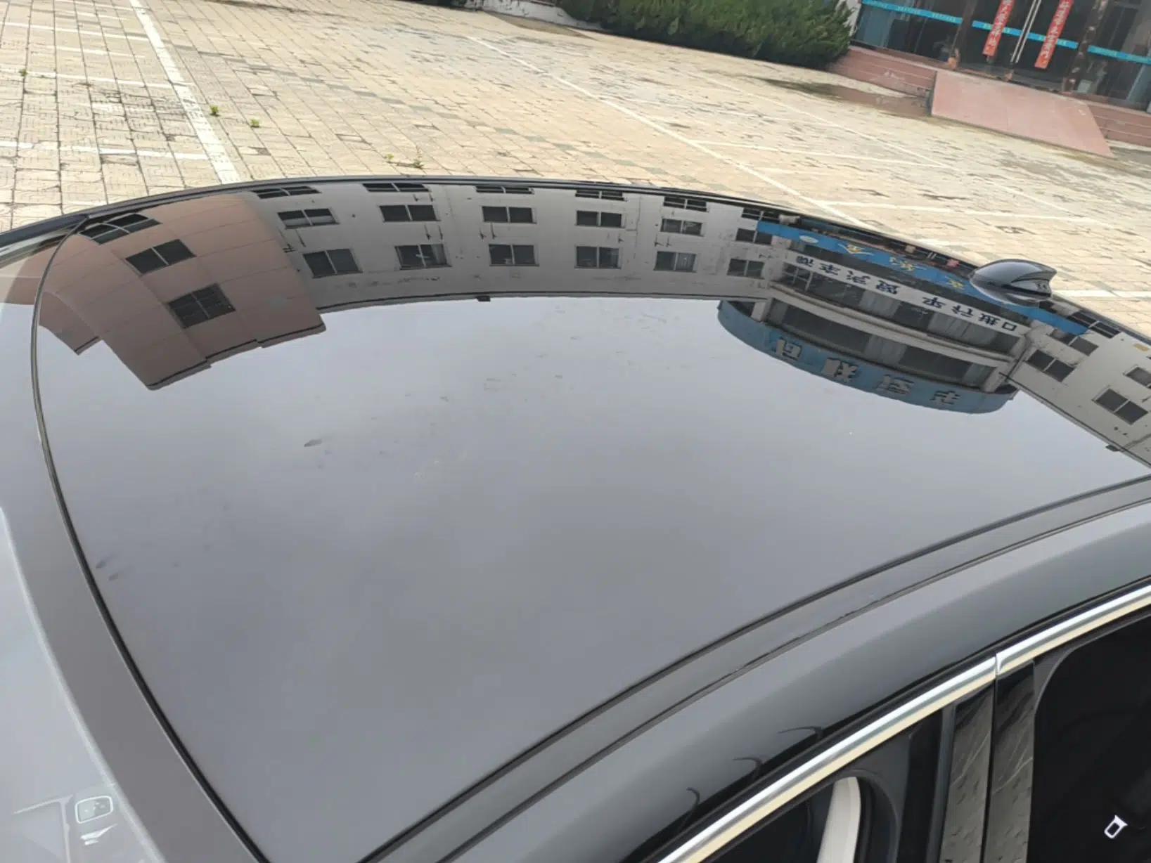 Hongqi E-QM5 2023 Base Travel Edition — миниатюра 11