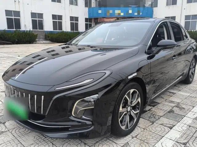 Hongqi E-QM5 2023 Base Travel Edition