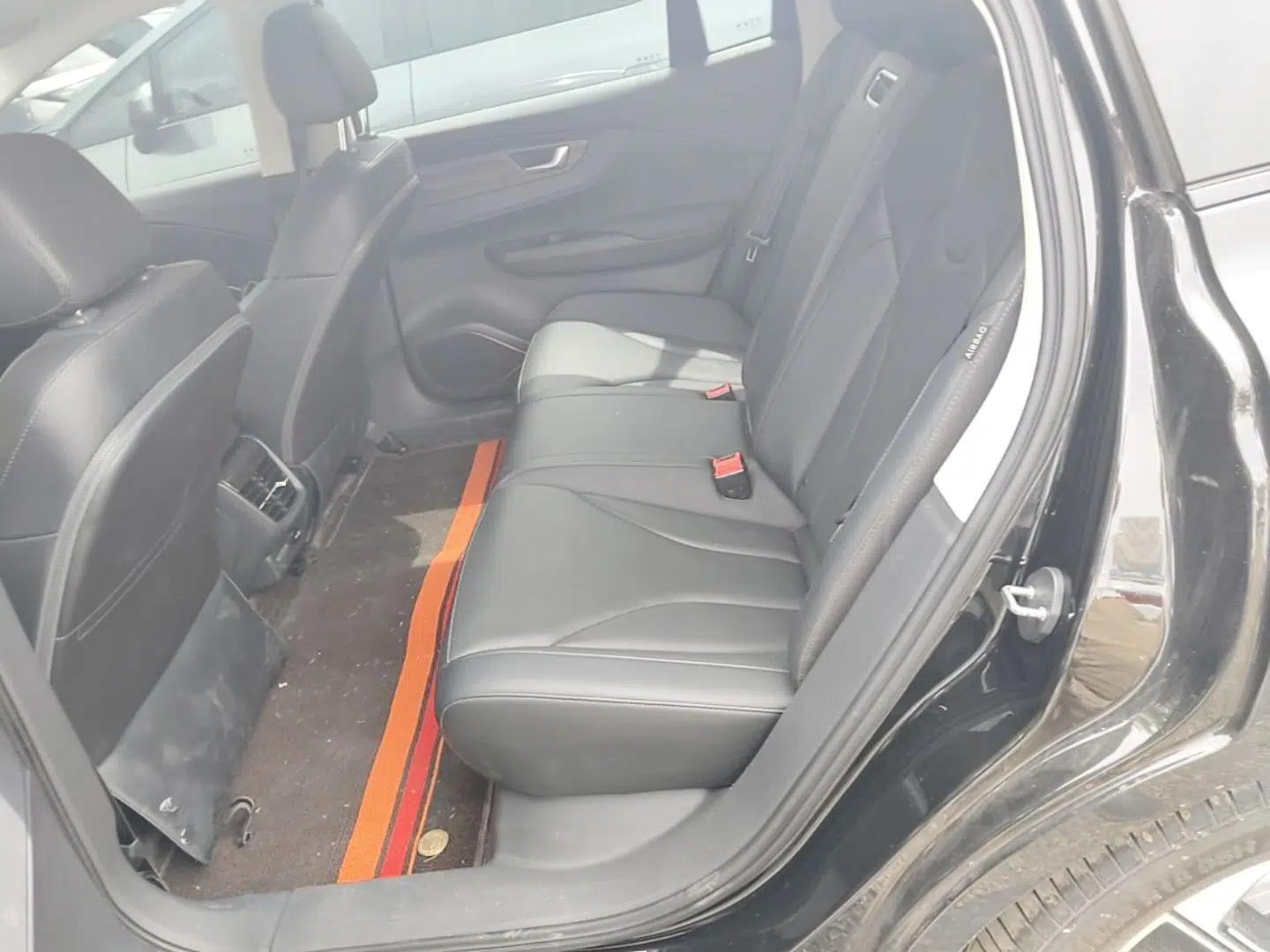 Hongqi E-QM5 2023 Revised Version Basic Travel Edition — миниатюра 20