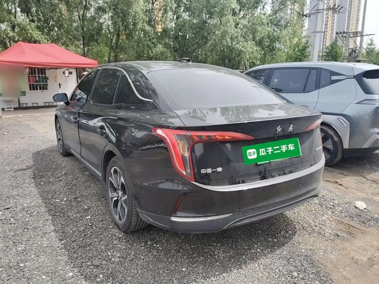 Hongqi E-QM5 2023 Revised Version Basic Travel Edition — миниатюра 4