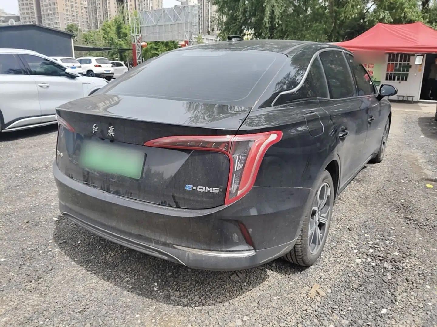 Hongqi E-QM5 2023 Revised Version Basic Travel Edition — миниатюра 6