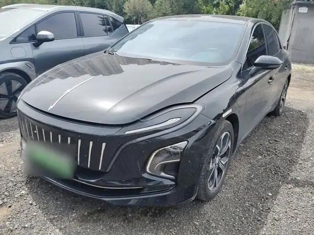 Hongqi E-QM5 2023 Revised Version Basic Travel Edition