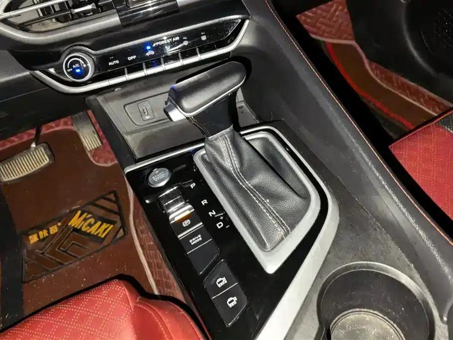 Changan Eado 2021 PLUS Blue Whale NE 1.4T GDI DCT Premium Edition — миниатюра 16