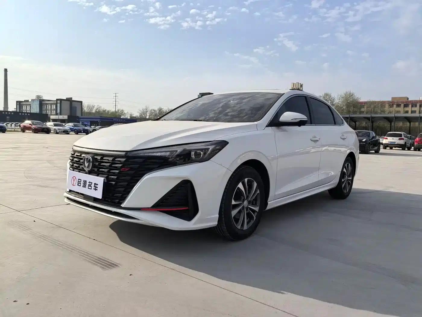 Changan Eado 2024 PLUS Blue Whale NE 1.4T GDI DCT High-Performance Edition — миниатюра 1
