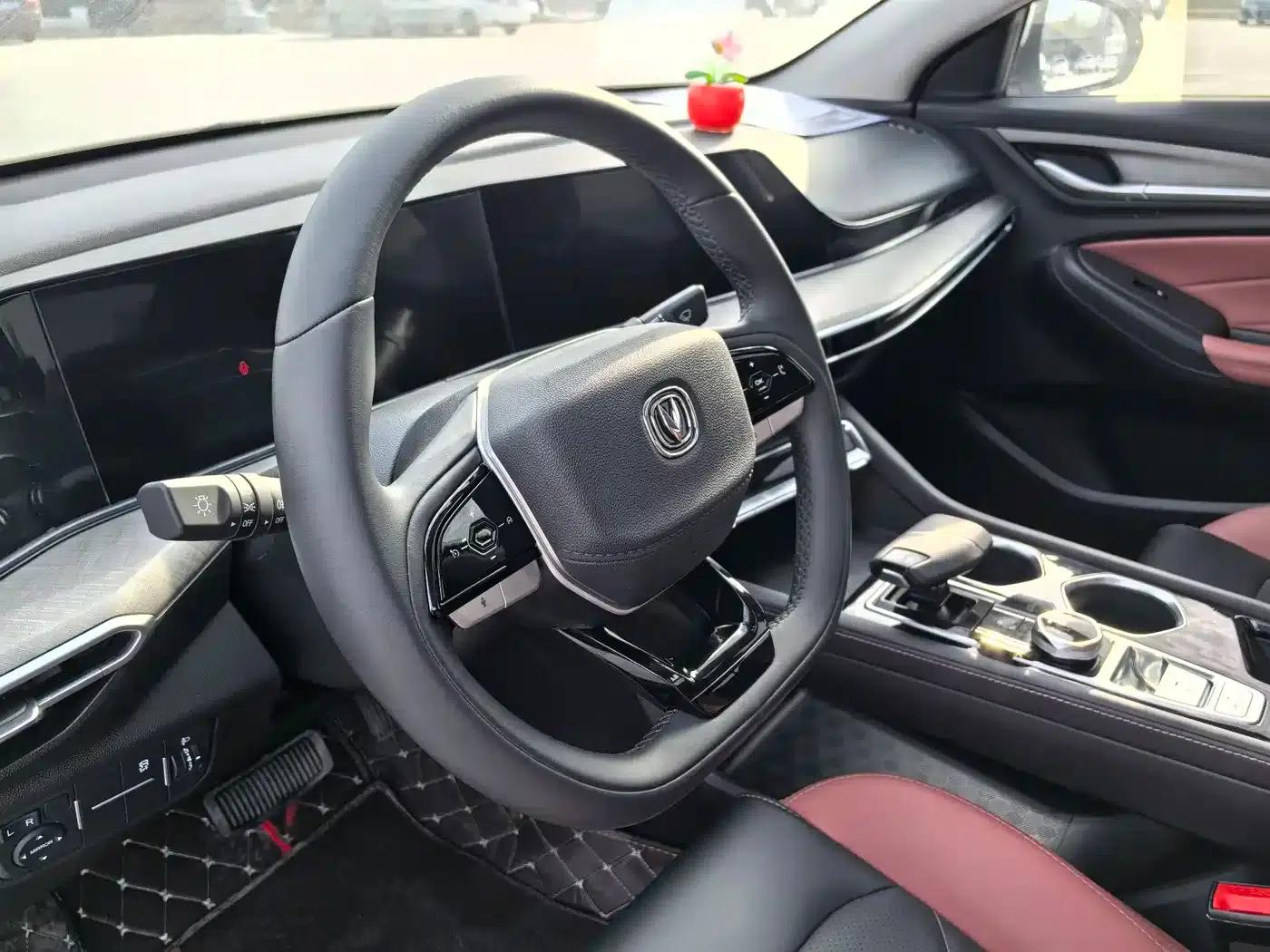 Changan Eado 2024 PLUS Blue Whale NE 1.4T GDI DCT High-Performance Edition — миниатюра 7