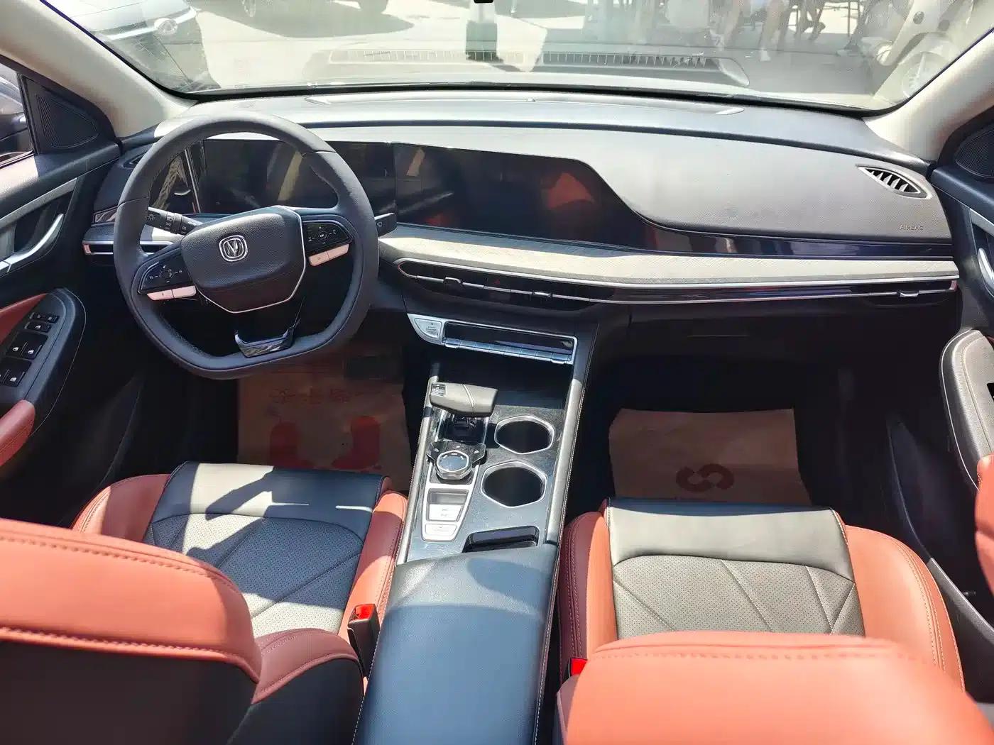 Changan Eado 2023 Enjoy Edition PLUS Blue Whale NE 1.4T GDI DCT Premium Edition — миниатюра 4