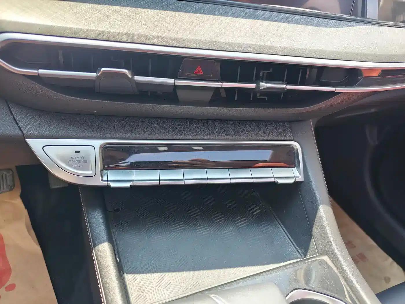 Changan Eado 2023 Enjoy Edition PLUS Blue Whale NE 1.4T GDI DCT Premium Edition — миниатюра 10